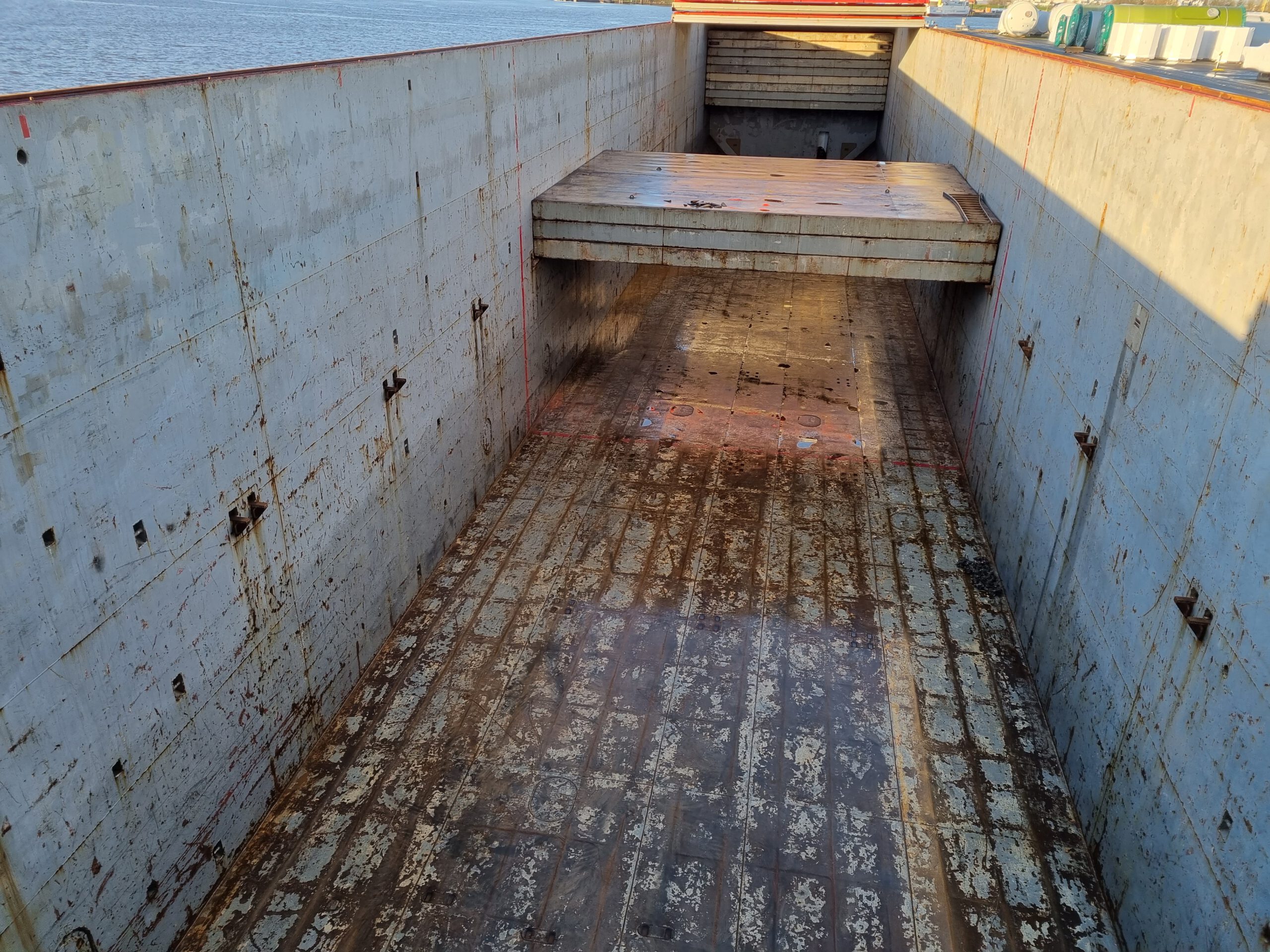 Empty hold of a multipurpose vessel