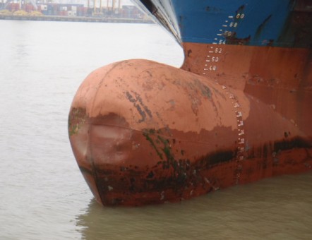 Verformung des Bullsbugs durch eine Kollison des Schiffes